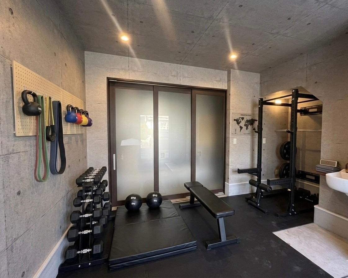 その他　トレーニングマシンを置いたら、自分だけのパーソナルジムに!!