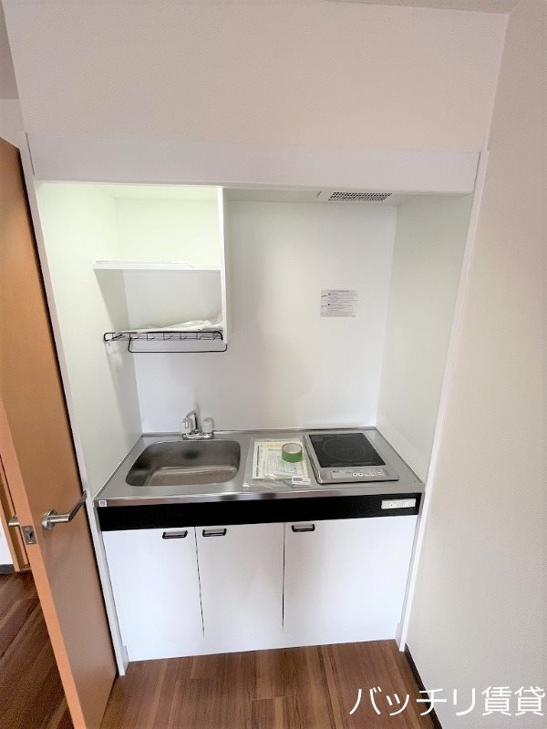 キッチン　別号室イメージ画像。現況を優先いたします。