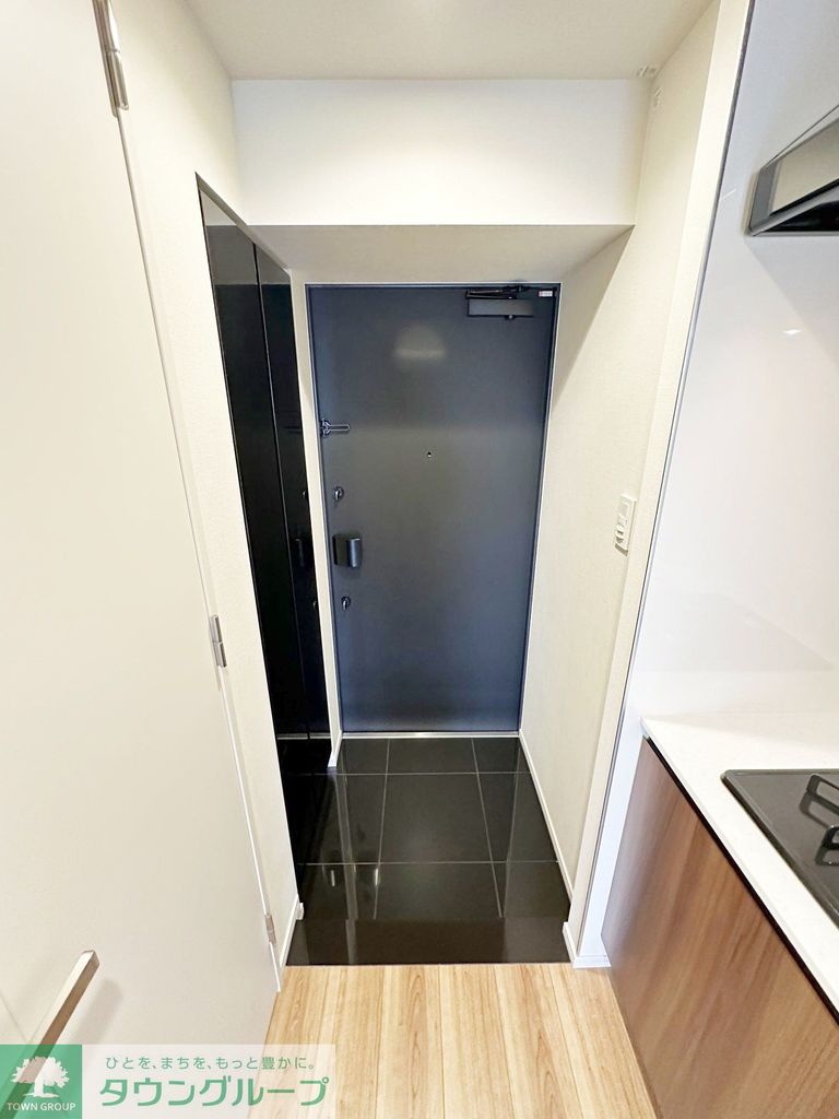 玄関　反転写真