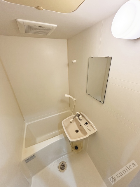 バス・シャワールーム　セパレートタイプでゆったりバスライフ♪♪