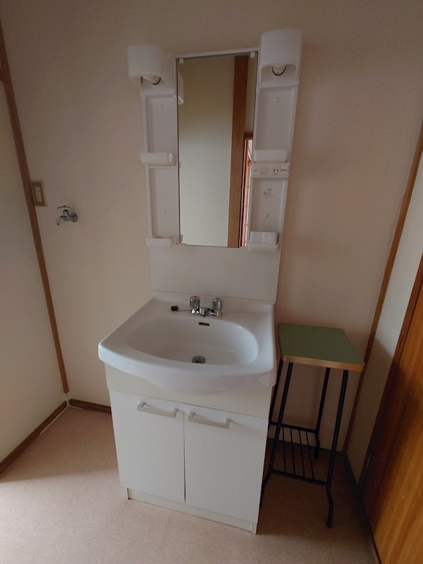 洗面設備　独立洗面台あります