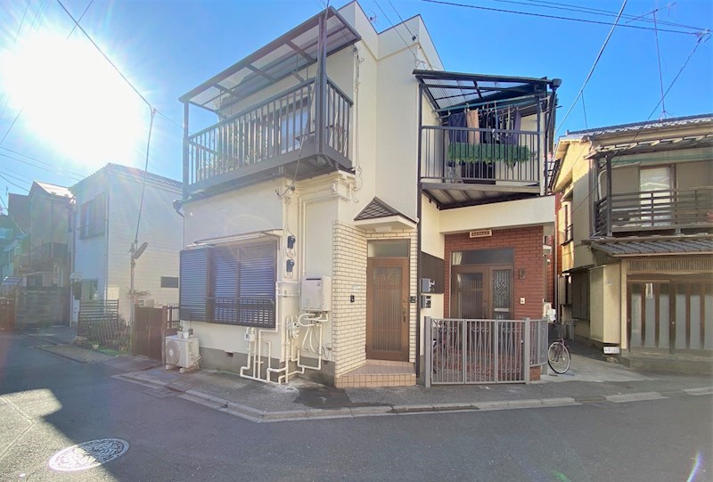 建物外観　北千住駅西口徒歩５分の好立地です