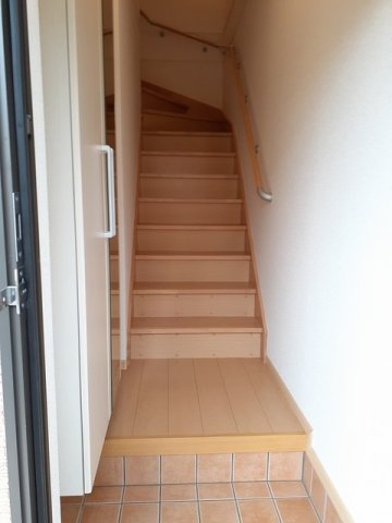 玄関　落ち着いた玄関です