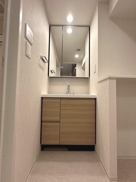 洗面設備　※写真は同タイプ住戸です。