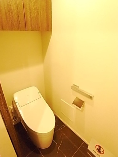 トイレ　※別部屋参考写真