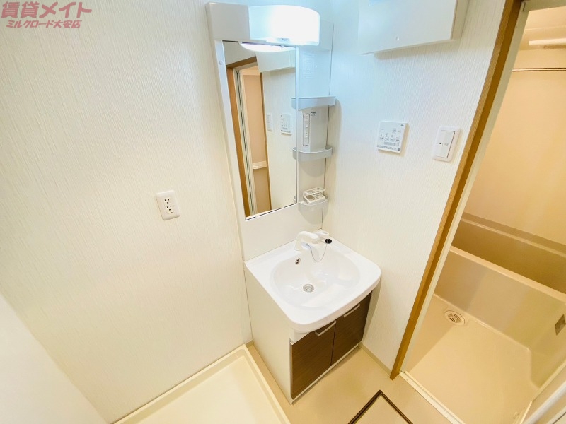 洗面設備　同物件別室画像