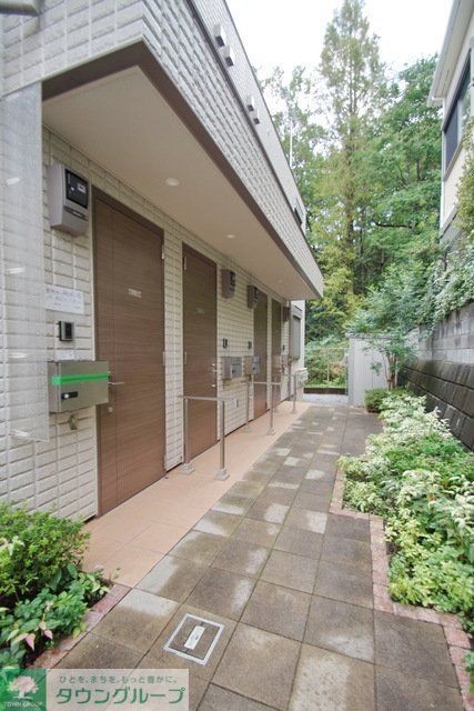 エントランス　★お部屋探しはタウンハウジング稲田堤店まで★