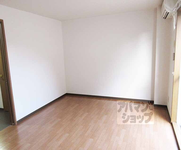 居室・リビング　明るいお部屋です！