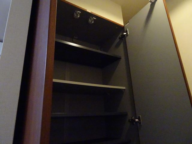 セキュリティ　シャッター付いてます