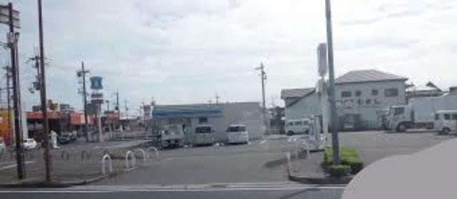 コンビニ　ローソン泉南樽井三丁目店（コンビニ）まで614m