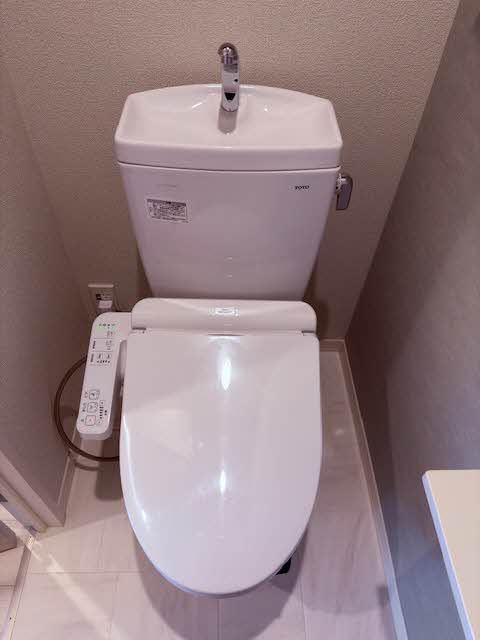 トイレ　トイレ