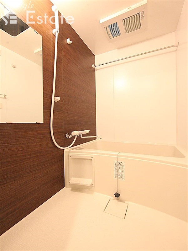 バス・シャワールーム　バスルーム