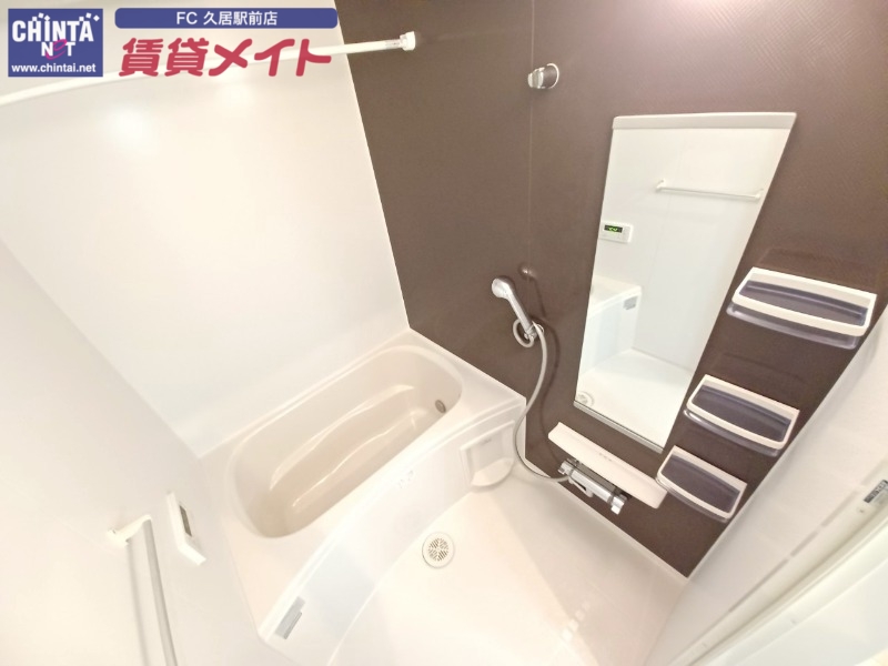 バス・シャワールーム　同型部屋写真です。