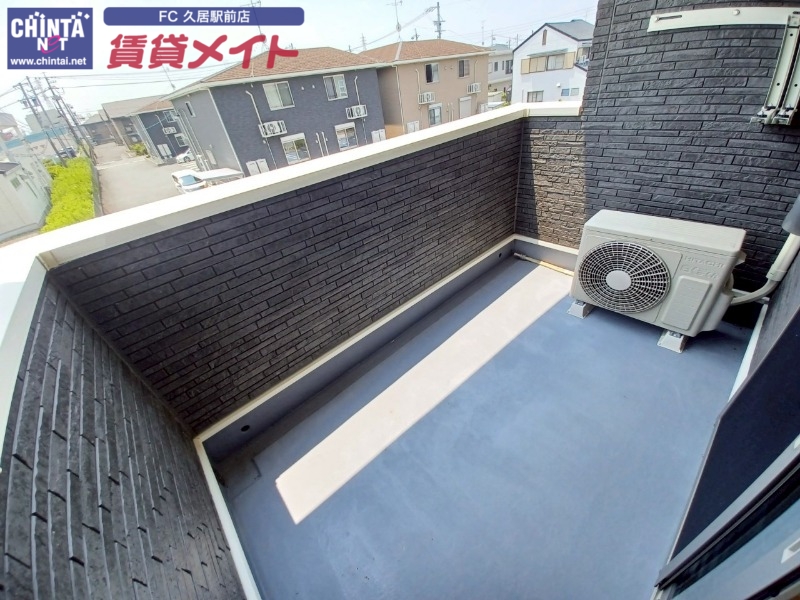 バルコニー　同型部屋写真です。