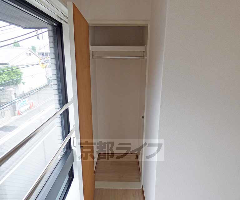 収納　広々とした収納です。