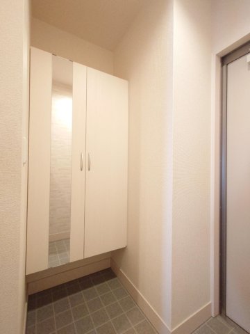 玄関　落ち着いた玄関です