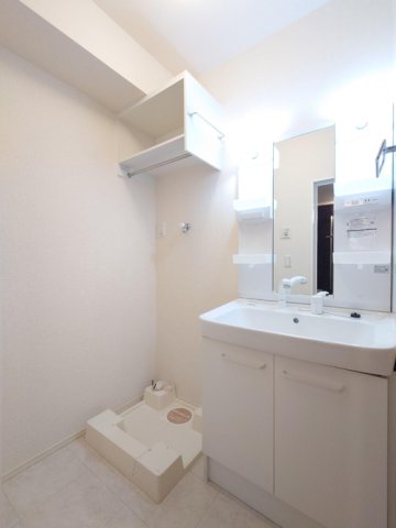 洗面設備　忙しい朝には欠かせない洗面所です