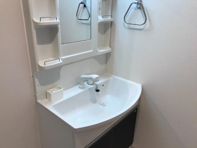 洗面設備　洗髪洗面化粧台