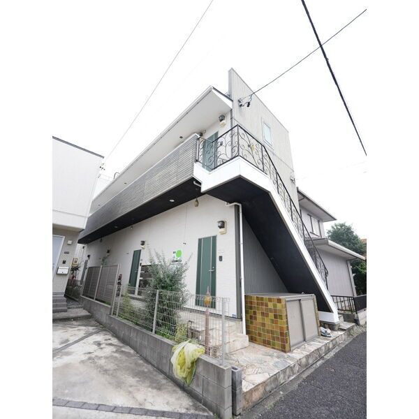 建物外観　シックな外観のアパートです★