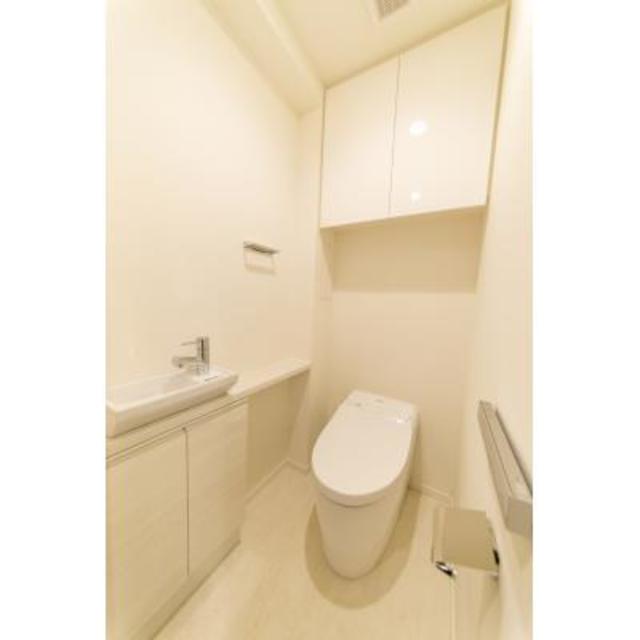 トイレ　※写真は同タイプ住戸です。