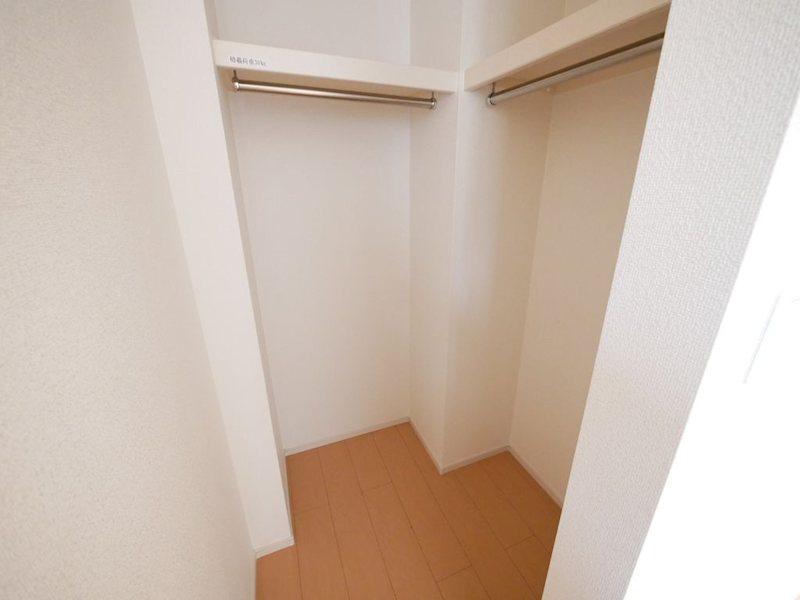 収納　ウォークインクローゼット（洋６.１）