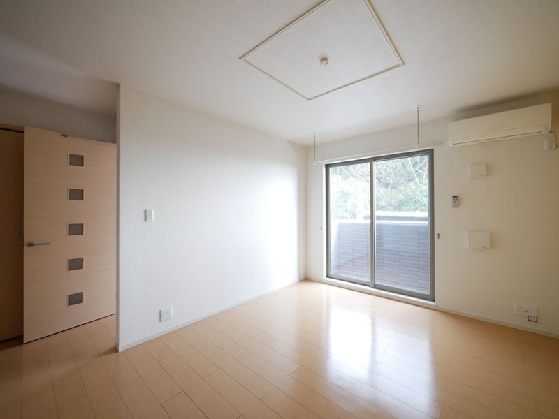 居室・リビング　ＬＤＫ１３帖