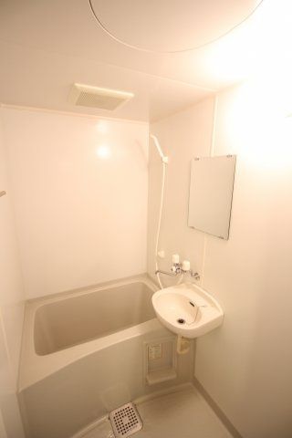 バス・シャワールーム　（別タイプ参考写真）ジョワメゾン田端　荒川区西尾久4