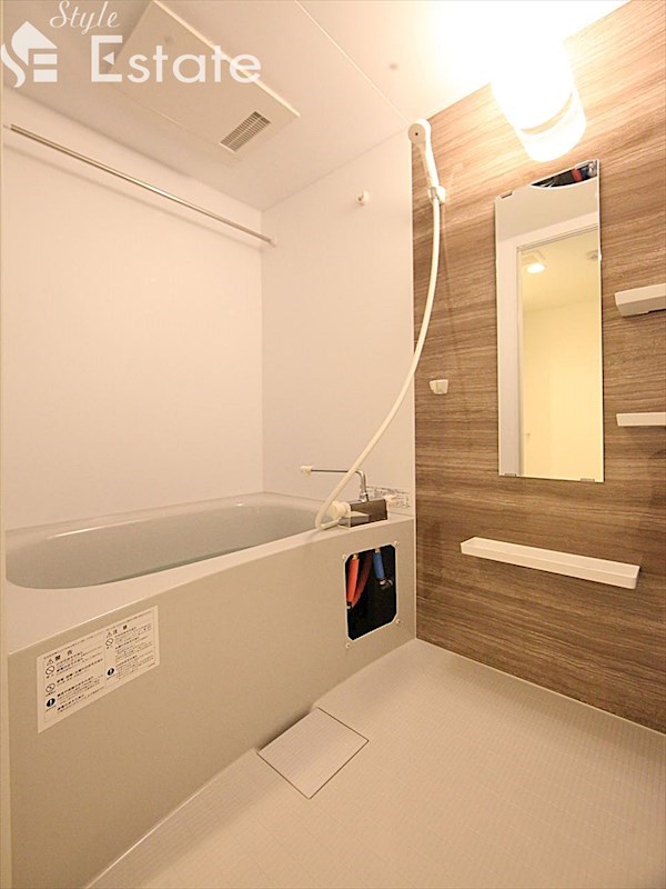 バス・シャワールーム　バスルーム