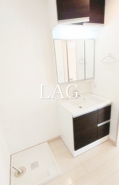 洗面設備　洗面台です。