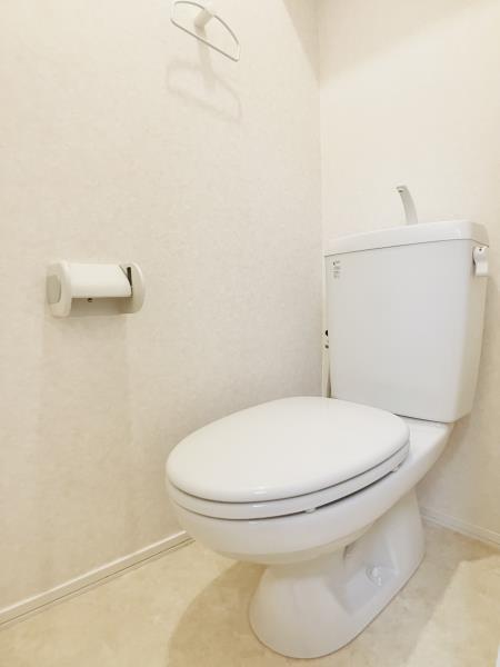 トイレ　清潔感のあるトイレです