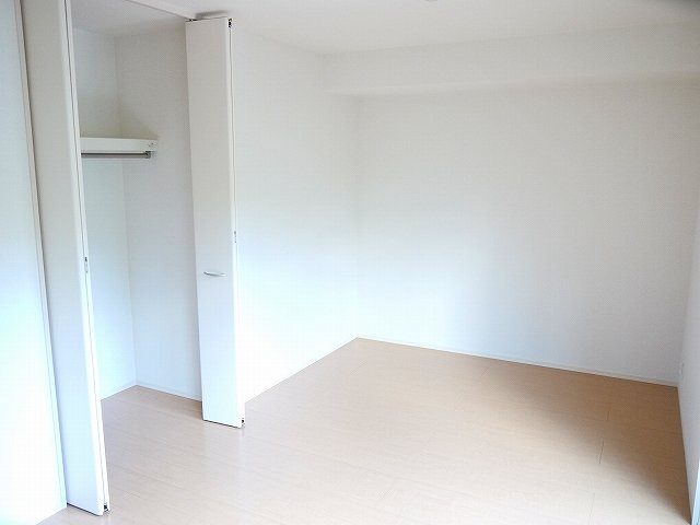 その他部屋・スペース　ゆったりした洋室です