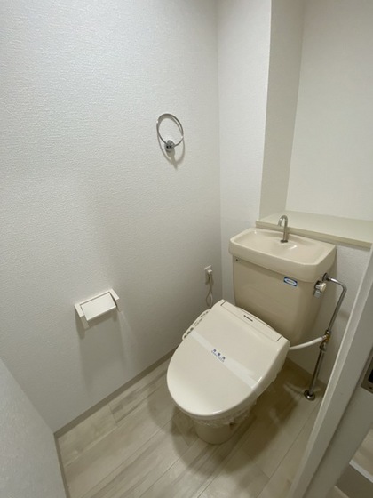 トイレ　※別部屋の写真です