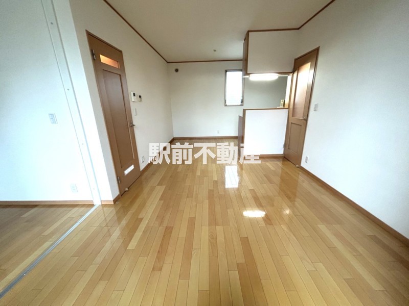 居室・リビング　広々１３．２帖のリビング♪