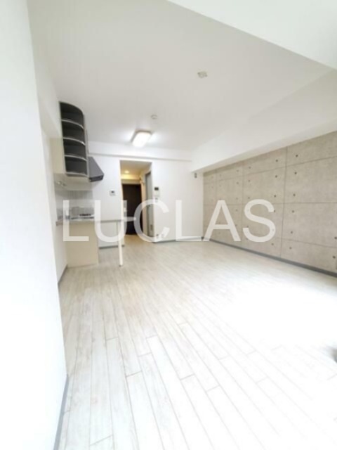 居室・リビング　白基調のくつろぎ空間♪