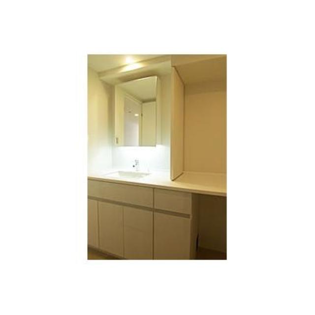 バス・シャワールーム　※写真は同タイプ住戸です。