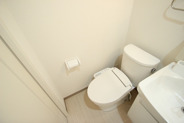 トイレ　同物件別室です