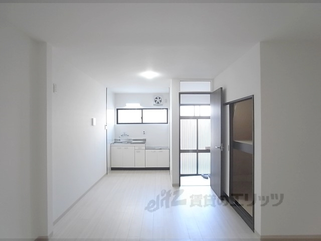 居室・リビング　リビング