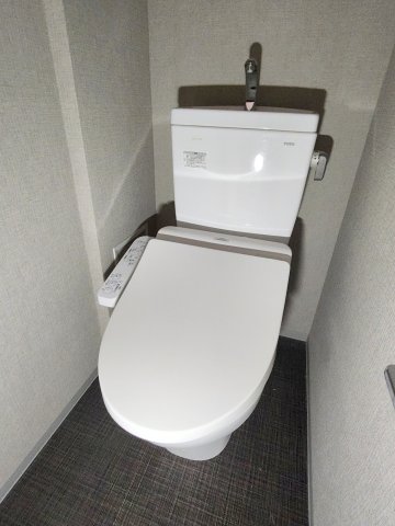 トイレ　エステムコート横濱大通り公園