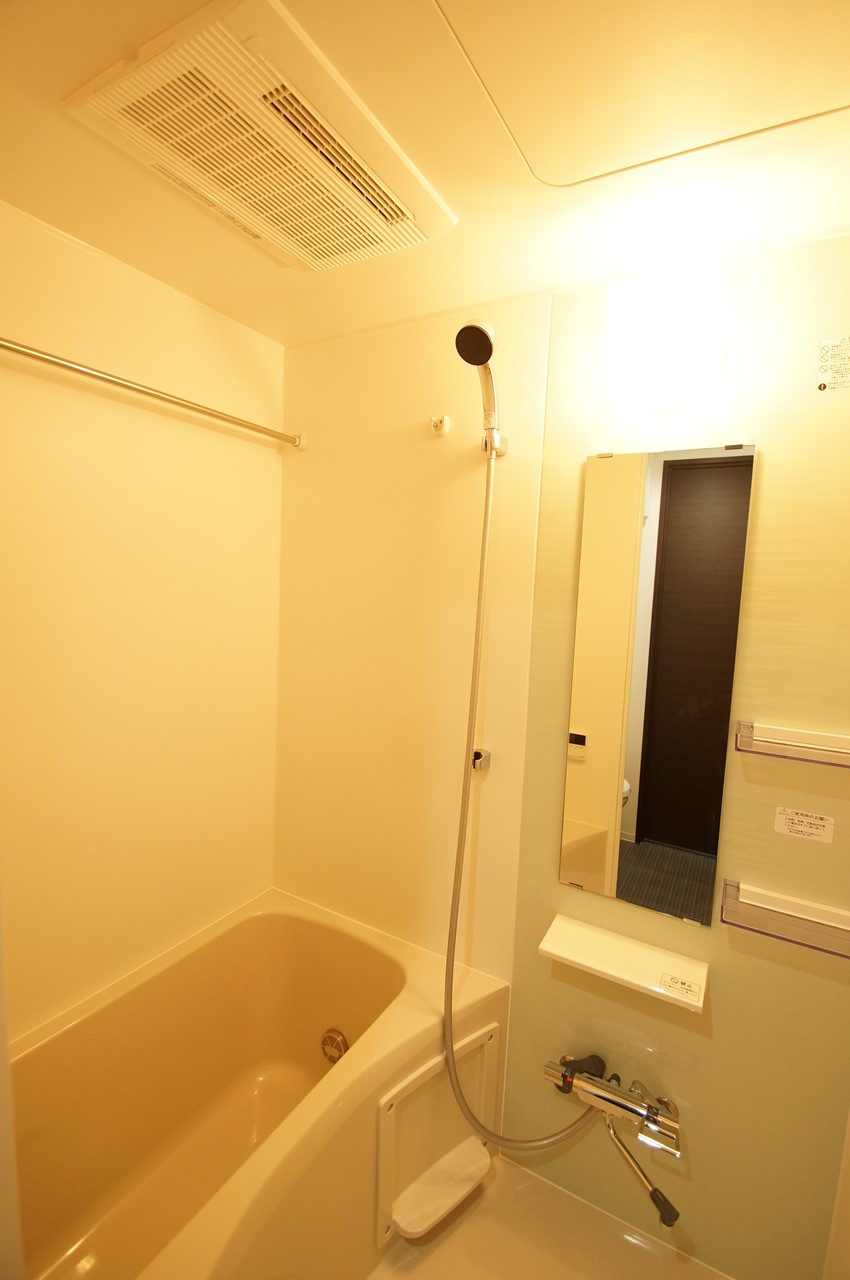 バス・シャワールーム　バスルーム