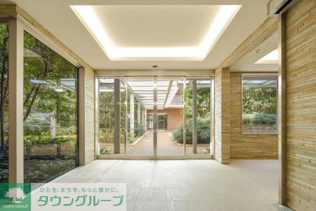 エントランス　エントランス