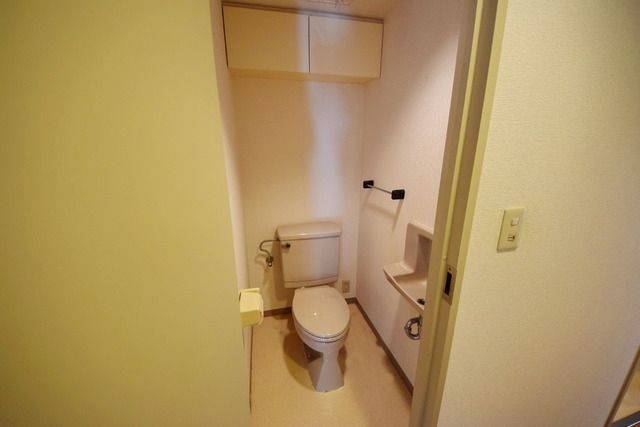 トイレ　★トイレには手洗いスペースもあります★