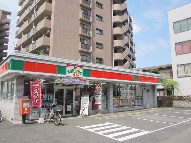 コンビニ　サンクス桜街道店（コンビニ）まで895m
