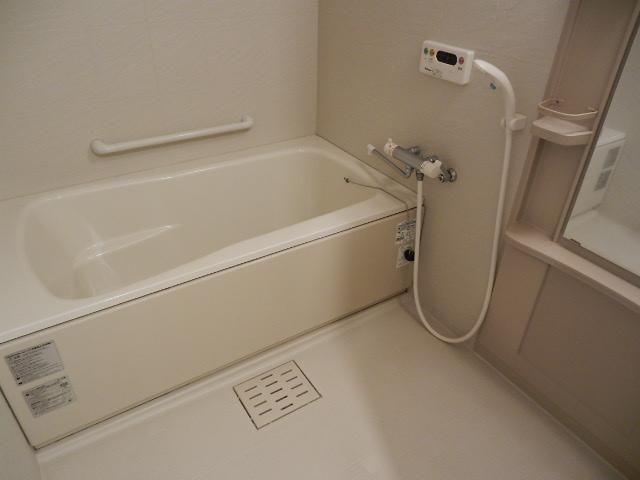 バス・シャワールーム　【浴室】バス