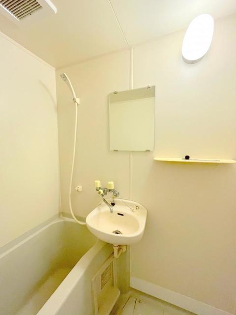 洗面設備　別部屋同タイプ参考写真