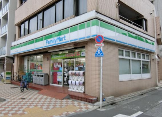 コンビニ　ファミリーマート亀戸四丁目店（コンビニ）まで49m
