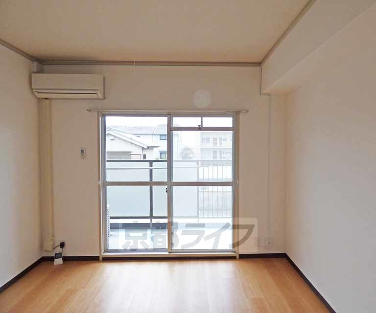 居室・リビング　綺麗なお部屋です。