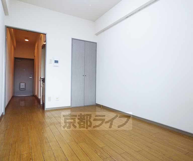 居室・リビング　広々としたお部屋です。