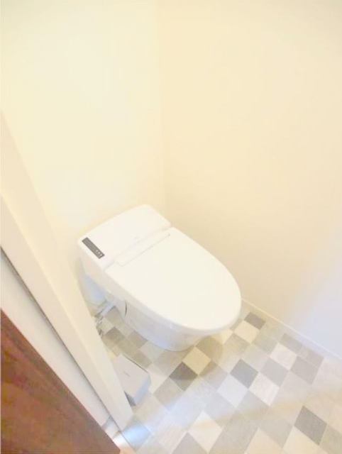 トイレ　参考写真