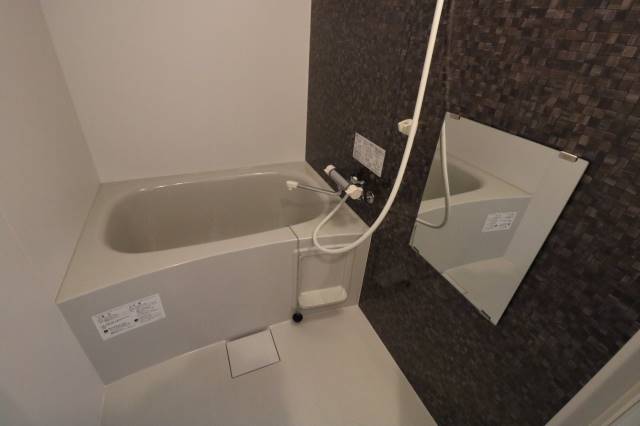 バス・シャワールーム　綺麗な浴槽♪