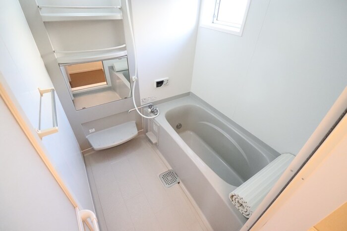 バス・シャワールーム　日々の疲れを癒すお風呂付です